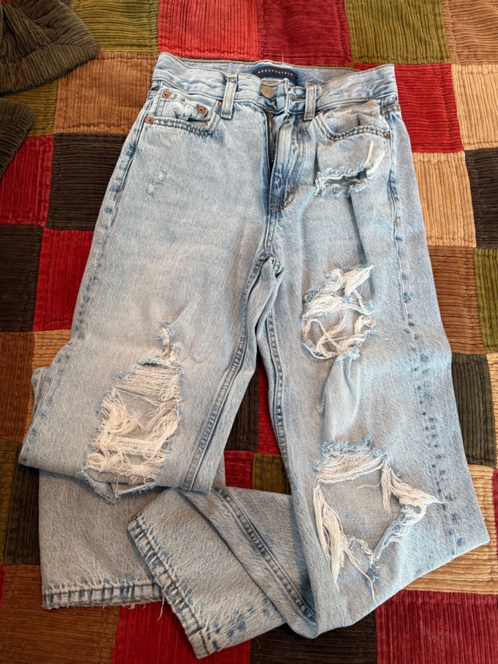 Aeropostale Light Wash High-Rise Baggy Jeans